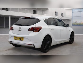 Used Vauxhall Astra 2015 for sale - 77242328: Photo