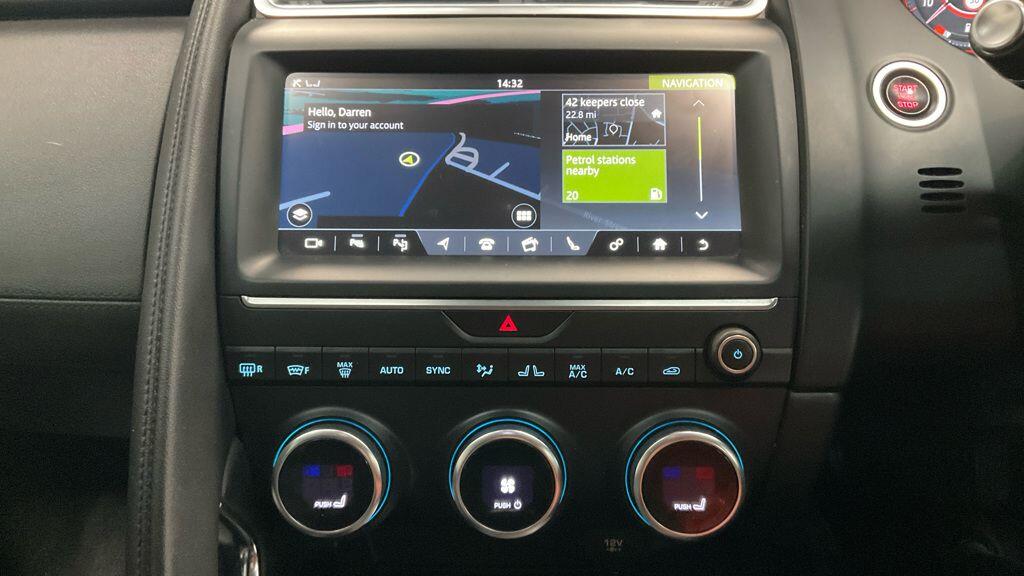 Used Jaguar E-Pace 2018 for sale - 76432621: Photo 3