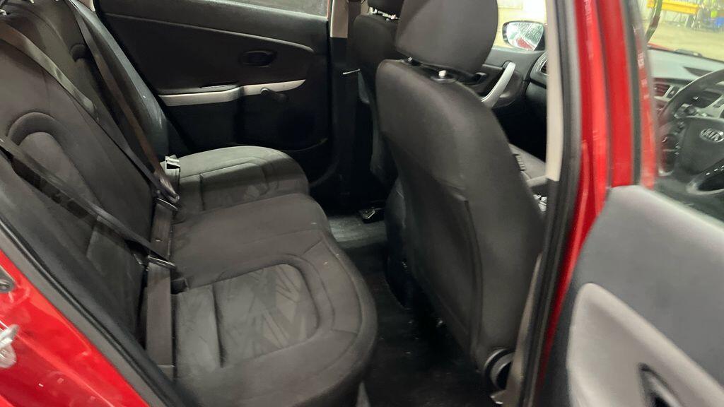 Used Kia Ceed 2013 for sale - 77696015: Photo 9