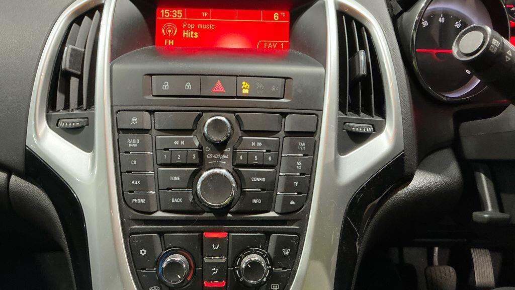 Used Vauxhall Astra 2014 for sale - 77564656: Photo 3