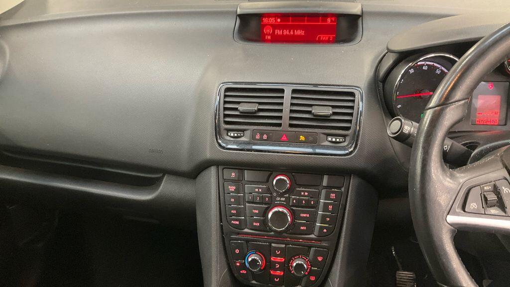 Used Vauxhall Meriva 2017 for sale - 77377110: Photo 3