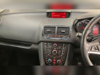 Used Vauxhall Meriva 2017 for sale - 77377110: Photo