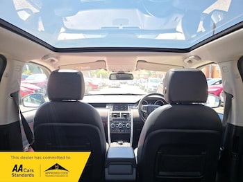 Used Land Rover Discovery Sport 2017 for sale - 79565305: Photo