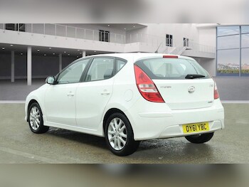Used Hyundai i30 2011 for sale - 77345305: Photo