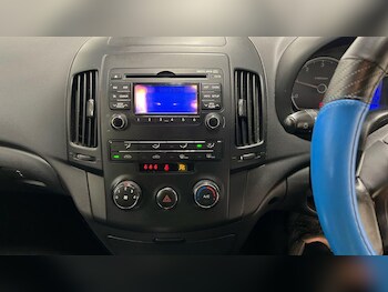 Used Hyundai i30 2011 for sale - 77345305: Photo