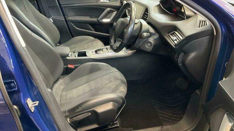Used Peugeot 308 2017 for sale - 77400672: Photo 11