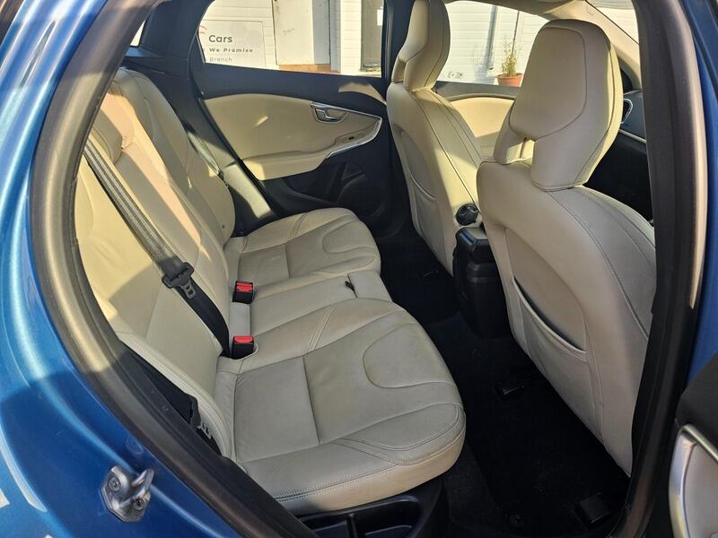 Used Volvo V40 2015 for sale - 77469025: Photo 11