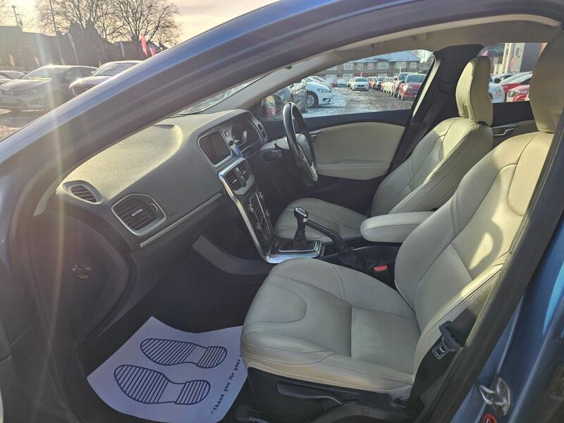 Used Volvo V40 2015 for sale - 77469025: Photo 12