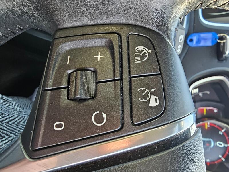 Used Volvo V40 2015 for sale - 77469025: Photo 26