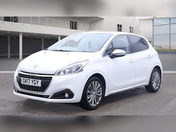 Used Peugeot 208 2017 for sale - 76425808: Photo