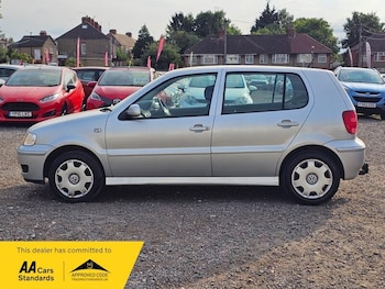 Used Volkswagen Polo 2001 for sale - 75647063: Photo