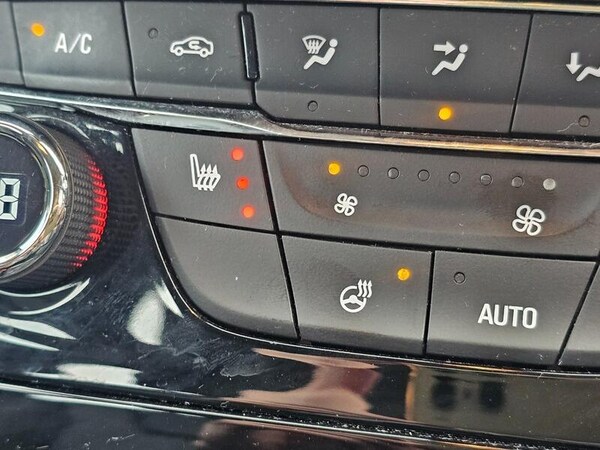 Used Vauxhall Astra 2017 for sale - 76059694: Photo 20