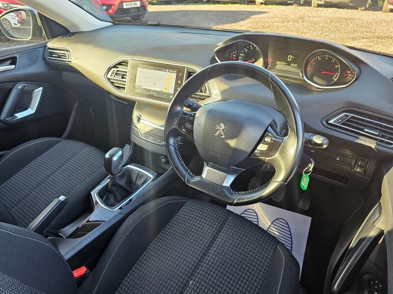 Used Peugeot 308 SW 2018 for sale - 76759275: Photo 20