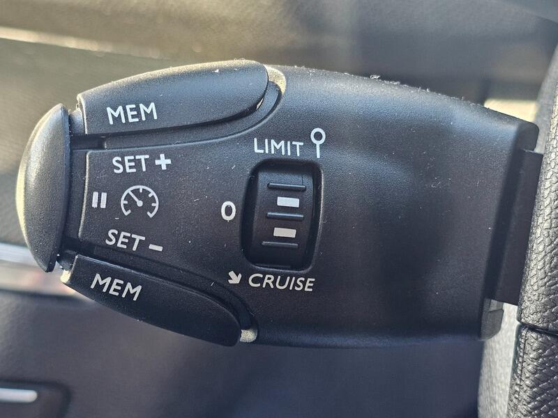 Used Peugeot 308 SW 2018 for sale - 76759275: Photo 27