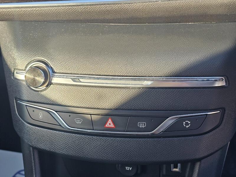 Used Peugeot 308 SW 2018 for sale - 76759275: Photo 32