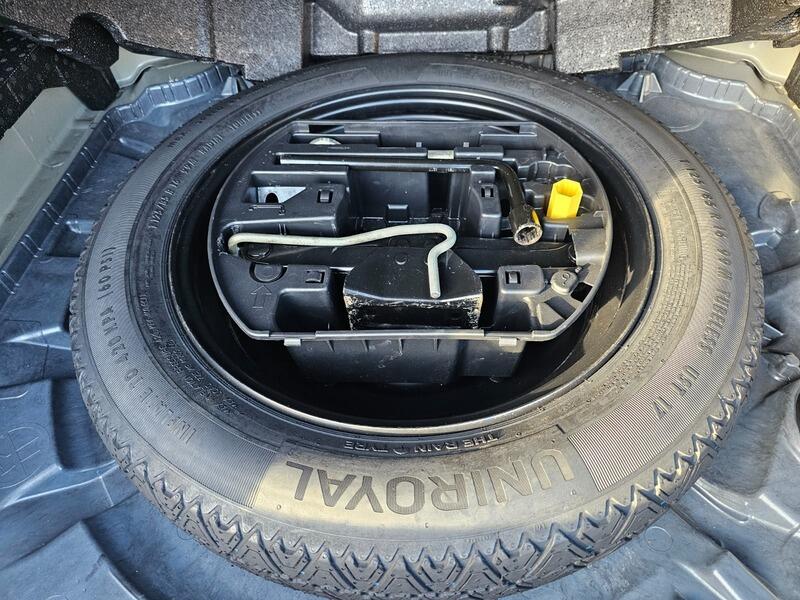 Used Peugeot 308 SW 2018 for sale - 76759275: Photo 43