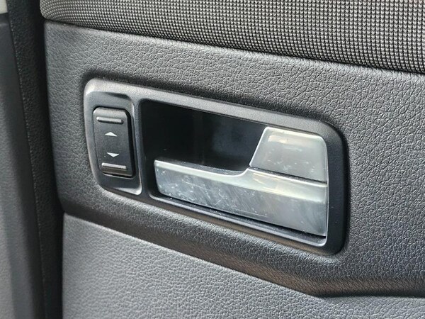 Used Ford Kuga 2010 for sale - 74631817: Photo 31
