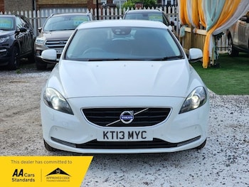 Used Volvo V40 2013 for sale - 78898285: Photo