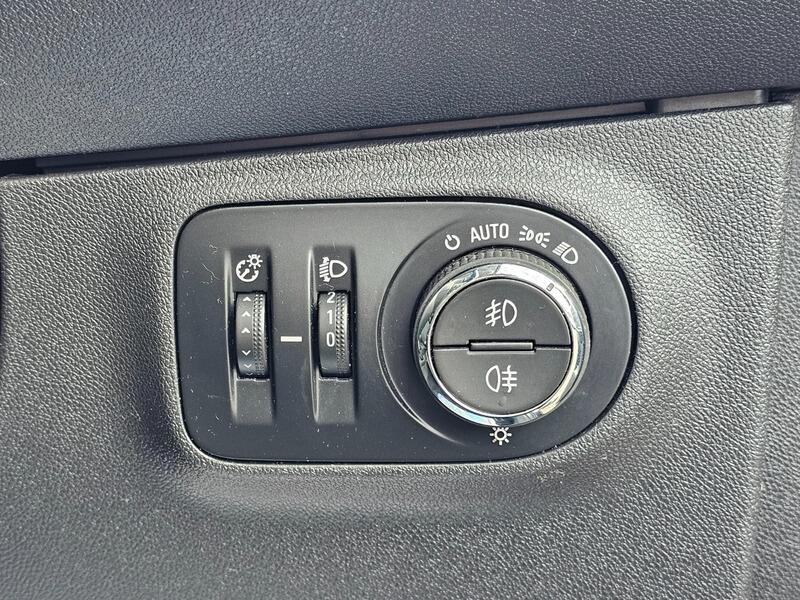 Used Vauxhall Corsa 2016 for sale - 75867087: Photo 28