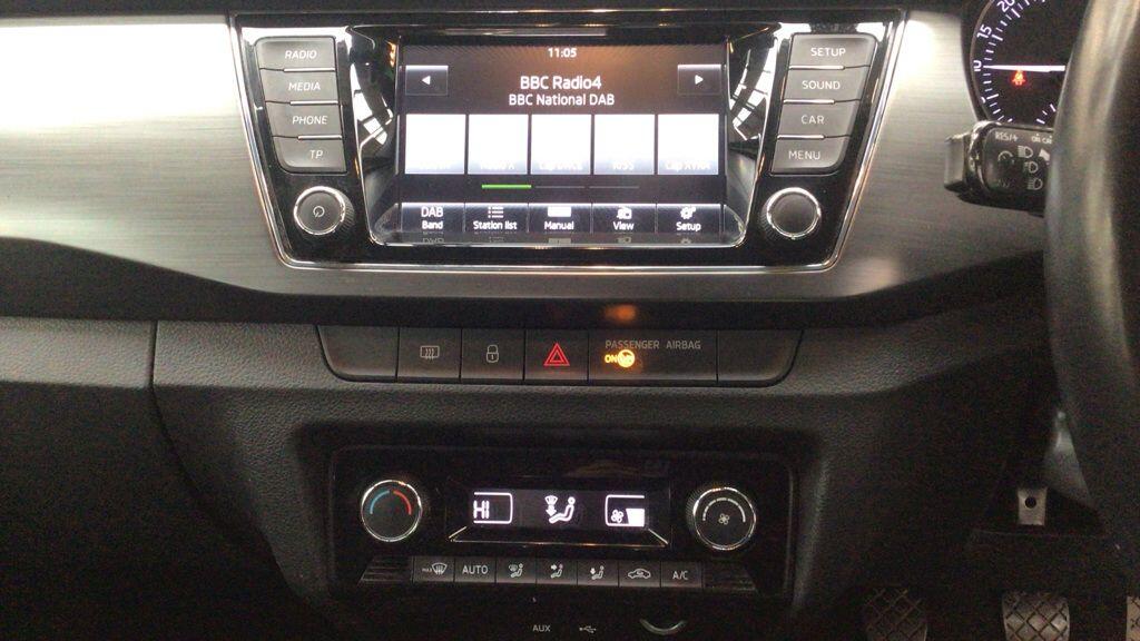 Used Skoda Fabia 2015 for sale - 77839342: Photo 3