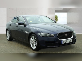 Used Jaguar XE 2018 for sale - 78898660: Photo