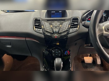 Used Ford Fiesta 2016 for sale - 79192332: Photo