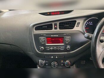 Used Kia Ceed 2012 for sale - 77696132: Photo