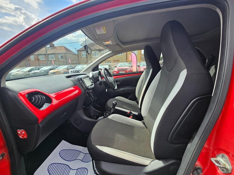 Used Toyota AYGO 2017 for sale - 76992852: Photo 14