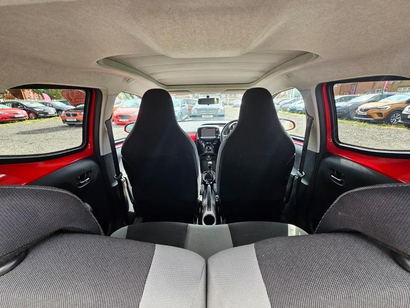 Used Toyota AYGO 2017 for sale - 76992852: Photo 16