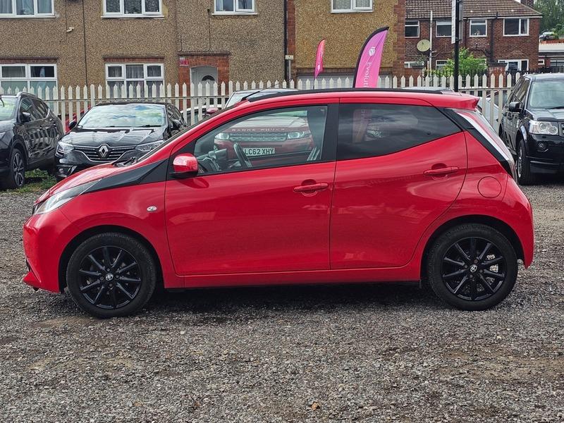 Used Toyota AYGO 2017 for sale - 76992852: Photo 6