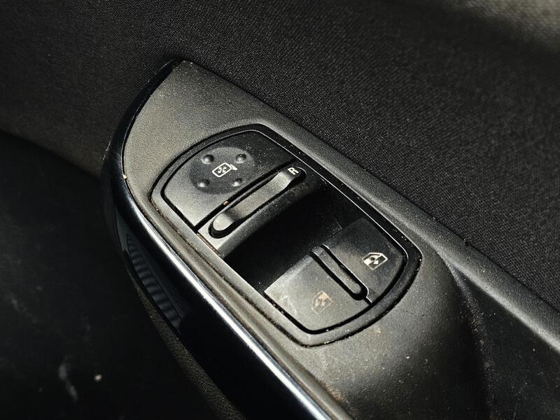 Used Vauxhall Corsa 2014 for sale - 77924833: Photo 20