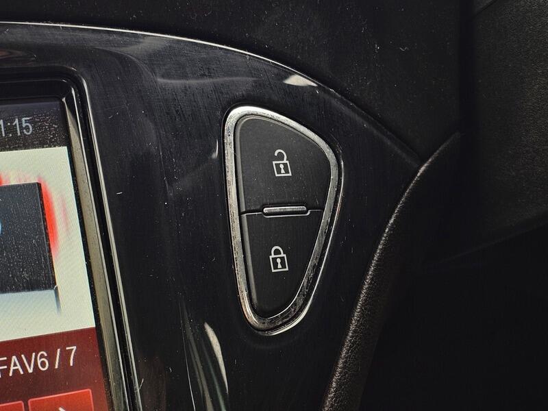 Used Vauxhall Corsa 2014 for sale - 77924833: Photo 26