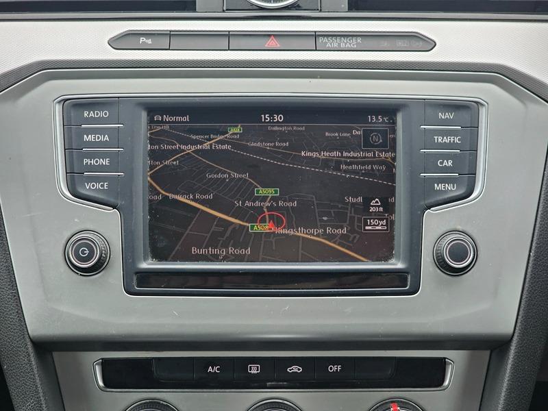 Used Volkswagen Passat 2015 for sale - 76991855: Photo 22