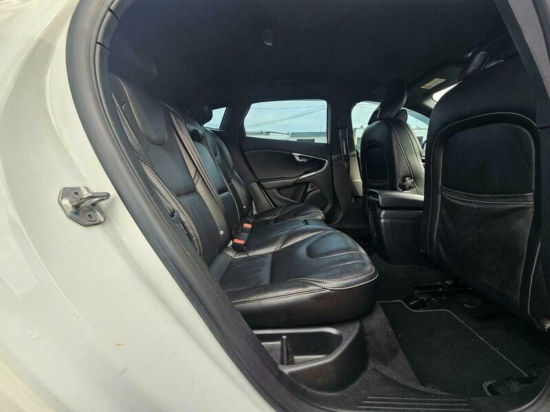 Used Volvo V40 2016 for sale - 76936541: Photo 12