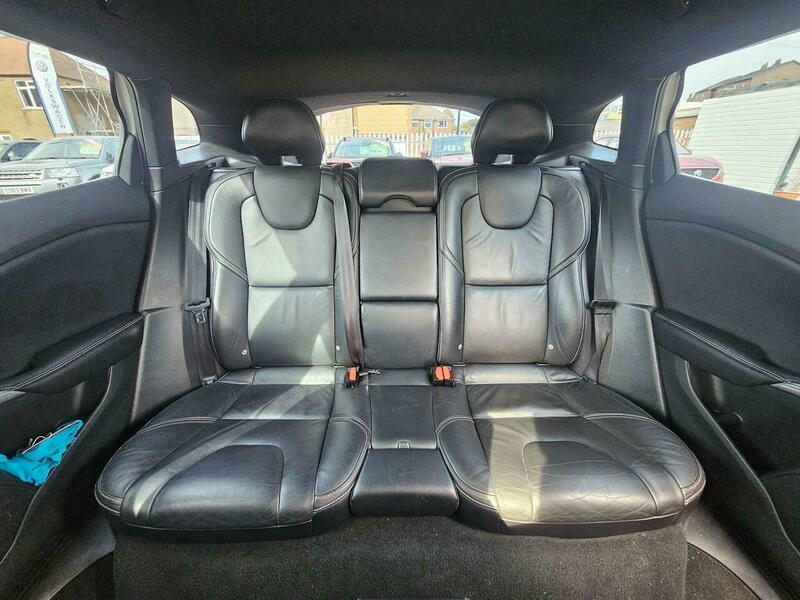 Used Volvo V40 2016 for sale - 76936541: Photo 15