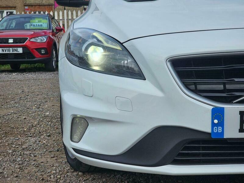 Used Volvo V40 2016 for sale - 76936541: Photo 33