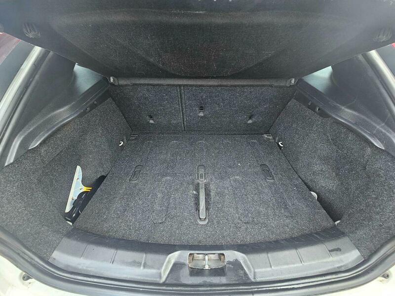 Used Volvo V40 2016 for sale - 76936541: Photo 36