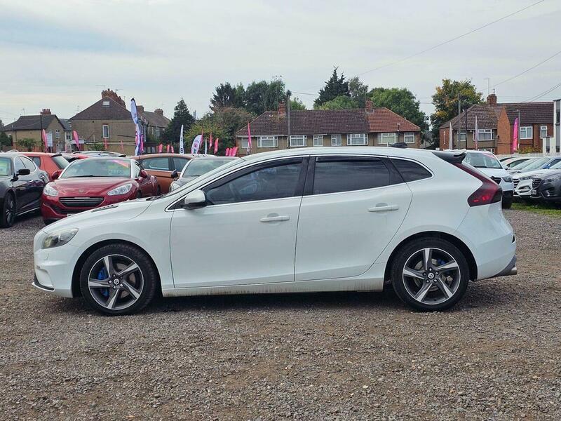 Used Volvo V40 2016 for sale - 76936541: Photo 6