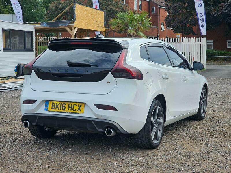 Used Volvo V40 2016 for sale - 76936541: Photo 9