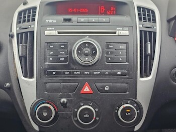 Used Kia Ceed 2010 for sale - 77320359: Photo