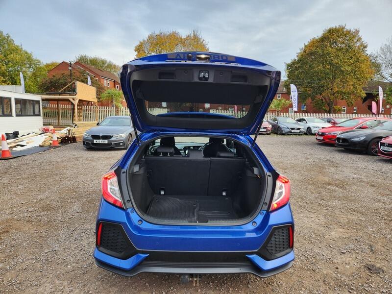 Used Honda Civic 2017 for sale - 76337896: Photo 13