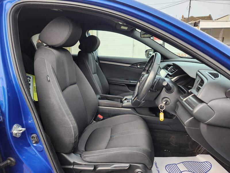 Used Honda Civic 2017 for sale - 76337896: Photo 17