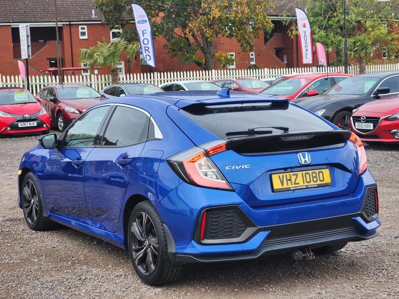 Used Honda Civic 2017 for sale - 76337896: Photo 7
