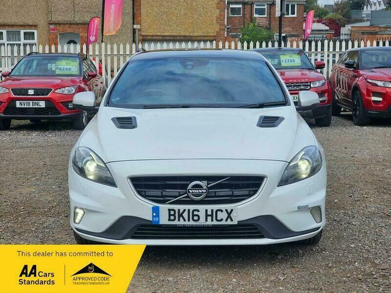 Used Volvo V40 for sale - 77586783: Photo 2