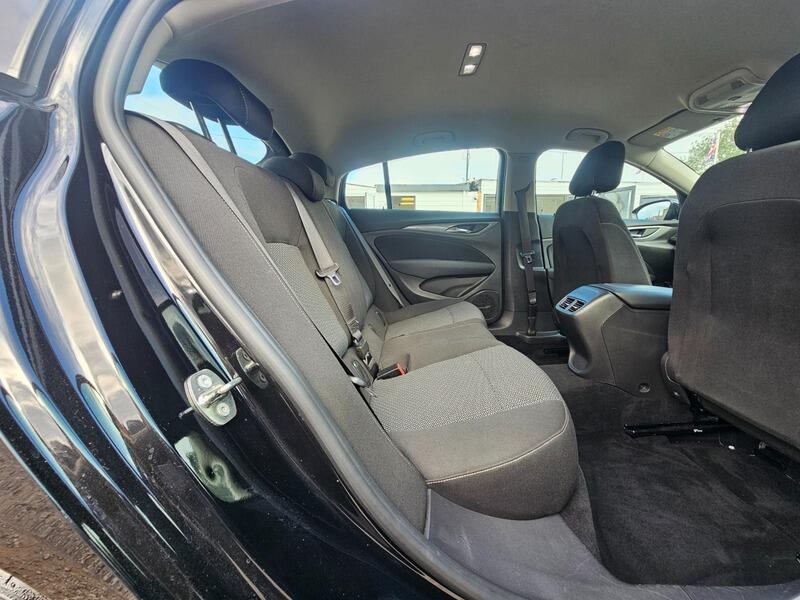 Used Vauxhall Insignia 2017 for sale - 76988321: Photo 12
