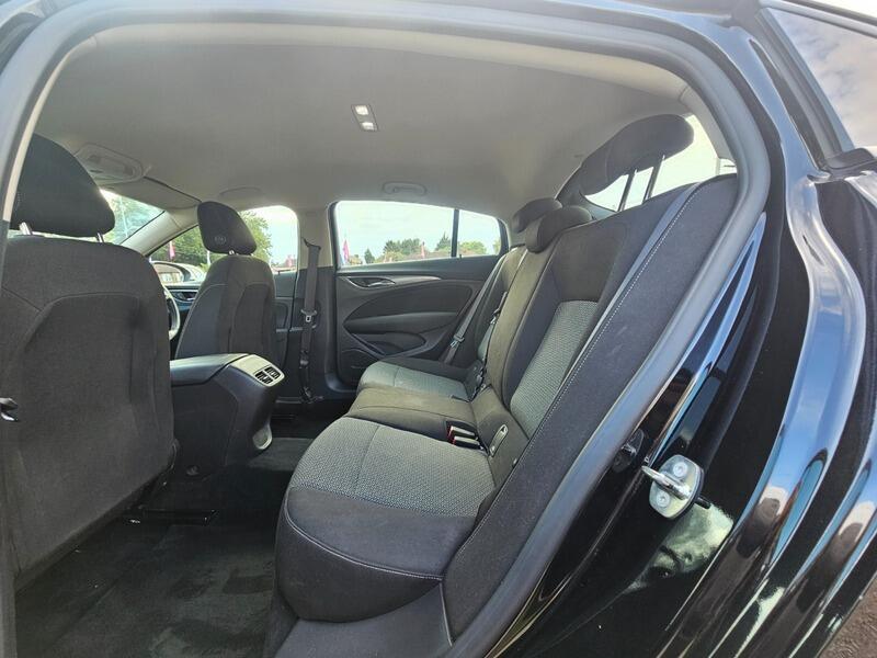 Used Vauxhall Insignia 2017 for sale - 76988321: Photo 13