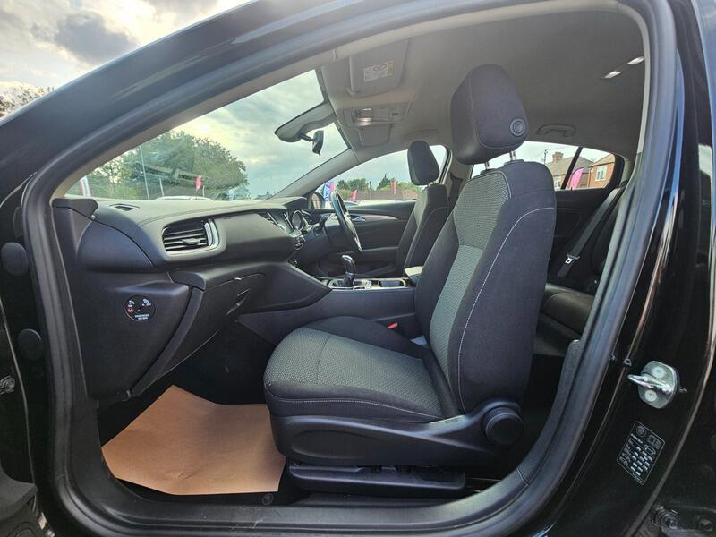 Used Vauxhall Insignia 2017 for sale - 76988321: Photo 14