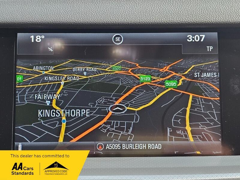 Used Vauxhall Insignia 2017 for sale - 76988321: Photo 3