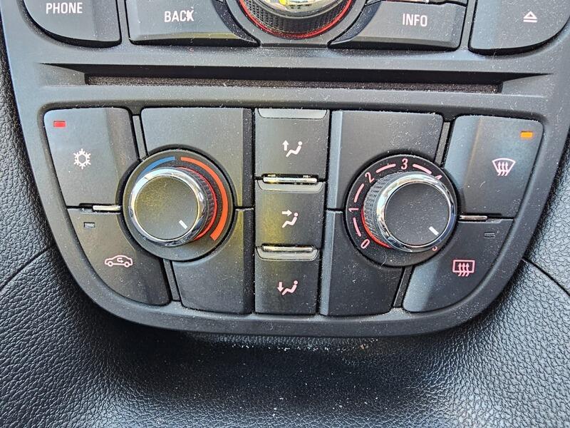 Used Vauxhall Meriva 2016 for sale - 77440322: Photo 24