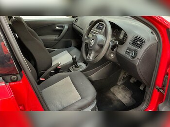 Used Volkswagen Polo 2010 for sale - 77455762: Photo